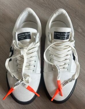 Off -White Vulc Low Top Virgil Abloh Mens Sneakers Trainers Size US 8/8.5